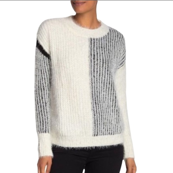 Bobeau eyelash sweater black and white color block - Picture 1 of 7